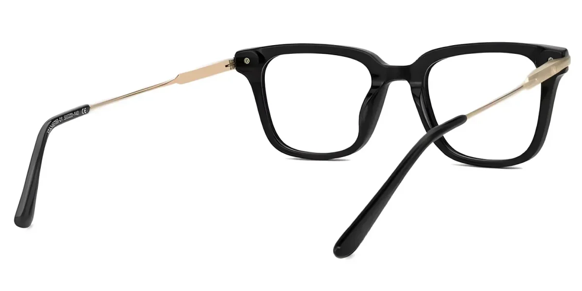 Lolade Black Glasses 2