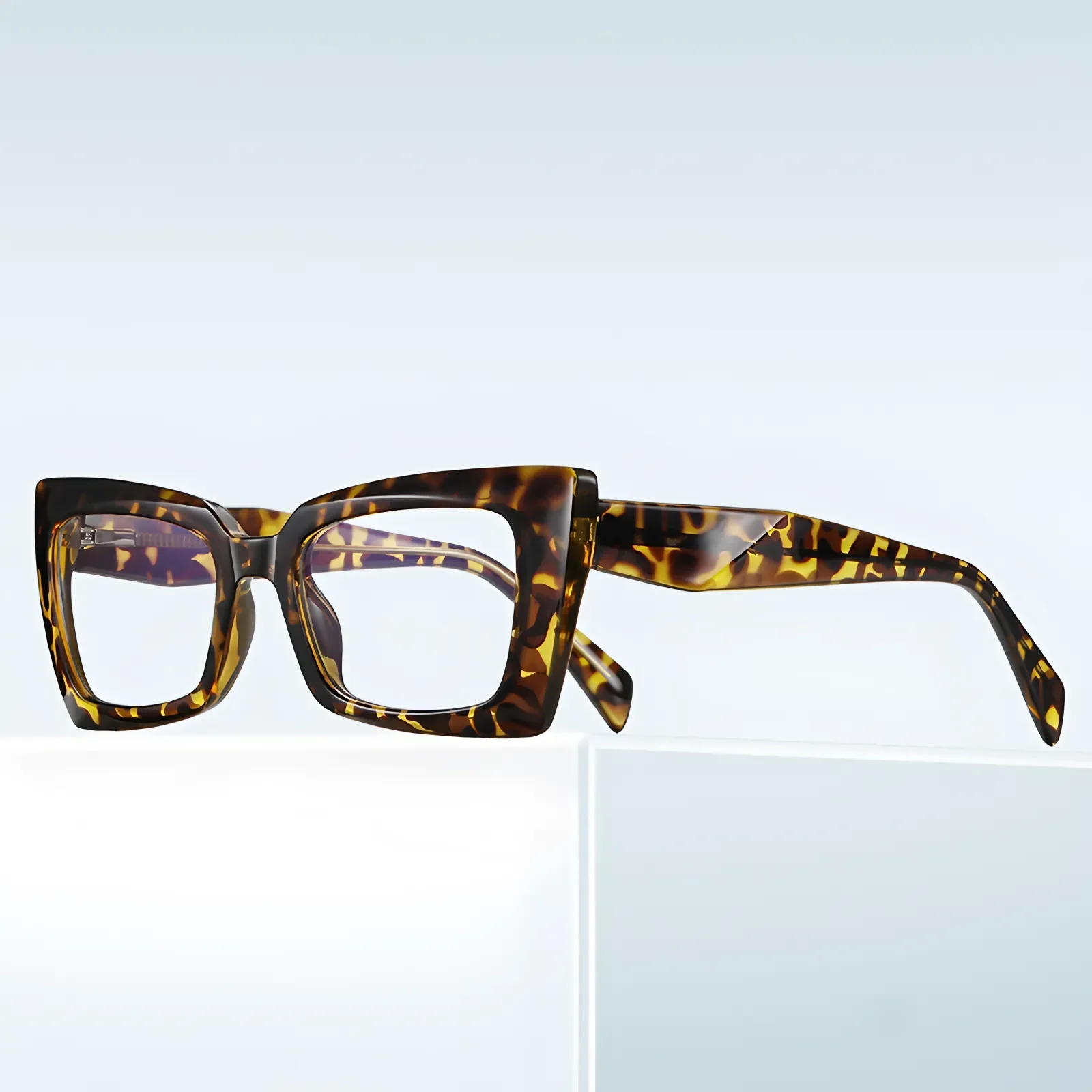 PF2164 Hawksbill Glasses 5